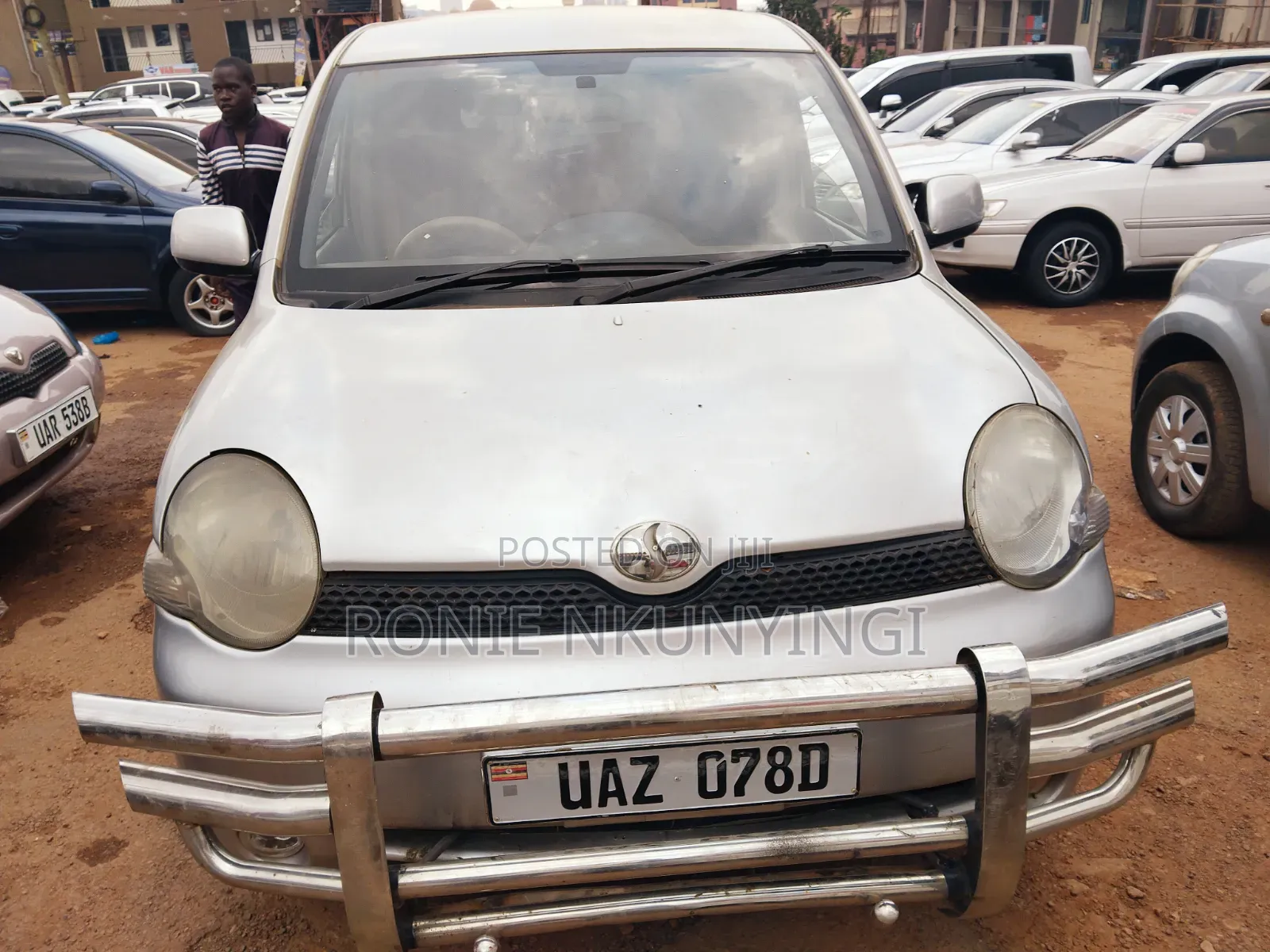 Toyota Sienta 2006 Silver