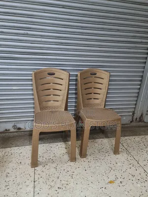 Regal Heavy-Duty Plastic Chairs Plastic Chairs