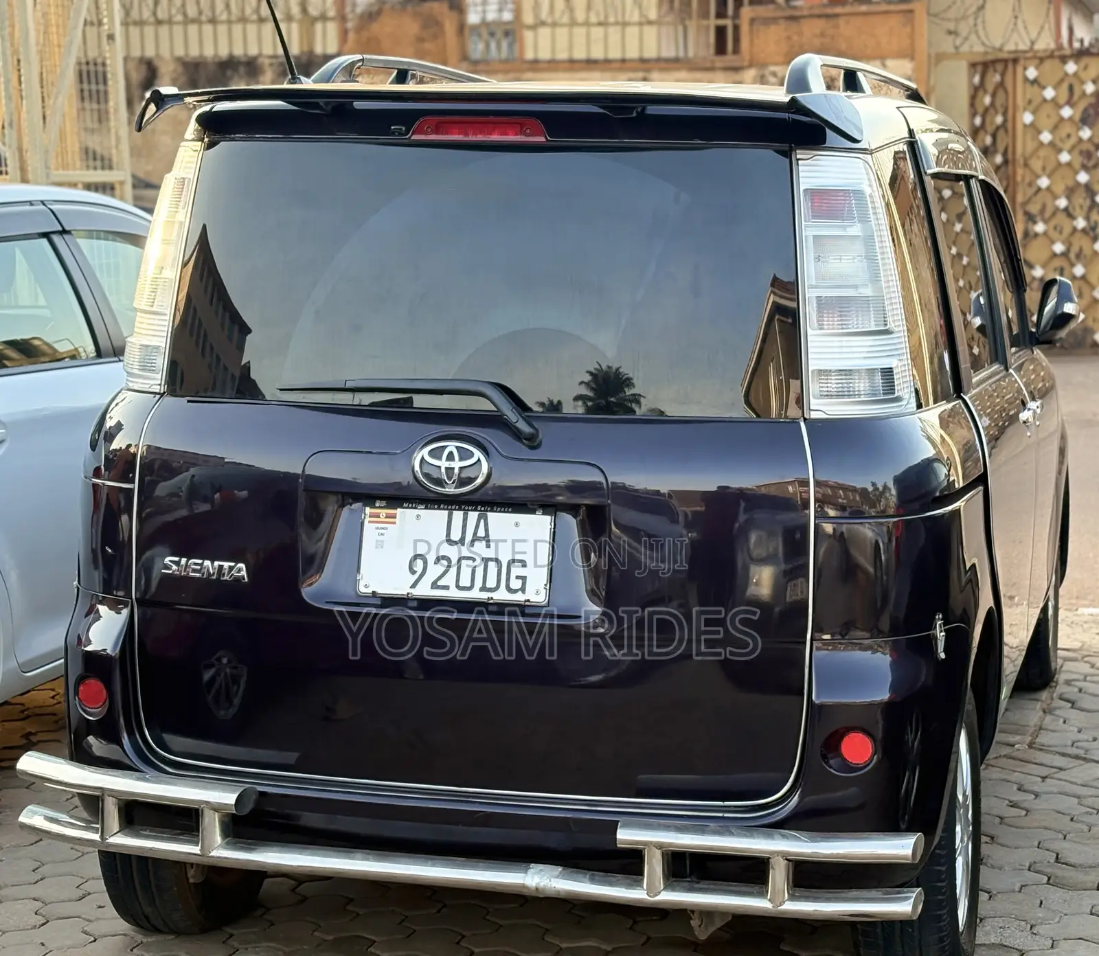 Toyota Sienta 1.5 FWD 2012 Purple