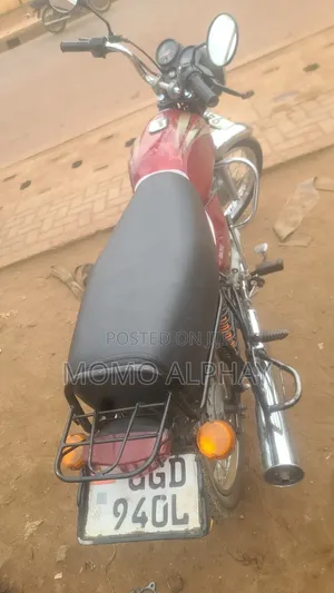 Bajaj Boxer 2020 Red