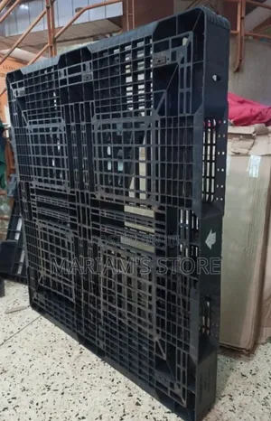 Black Plastic Industrial Pallet