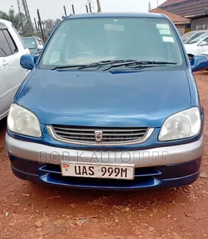 Toyota Raum 2000 Blue