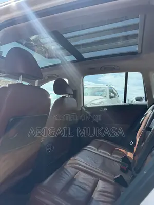 Volkswagen Tiguan S 2011 White
