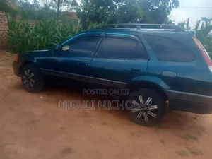 Toyota Carib 2000 Green