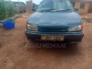 Toyota Carib 2000 Green