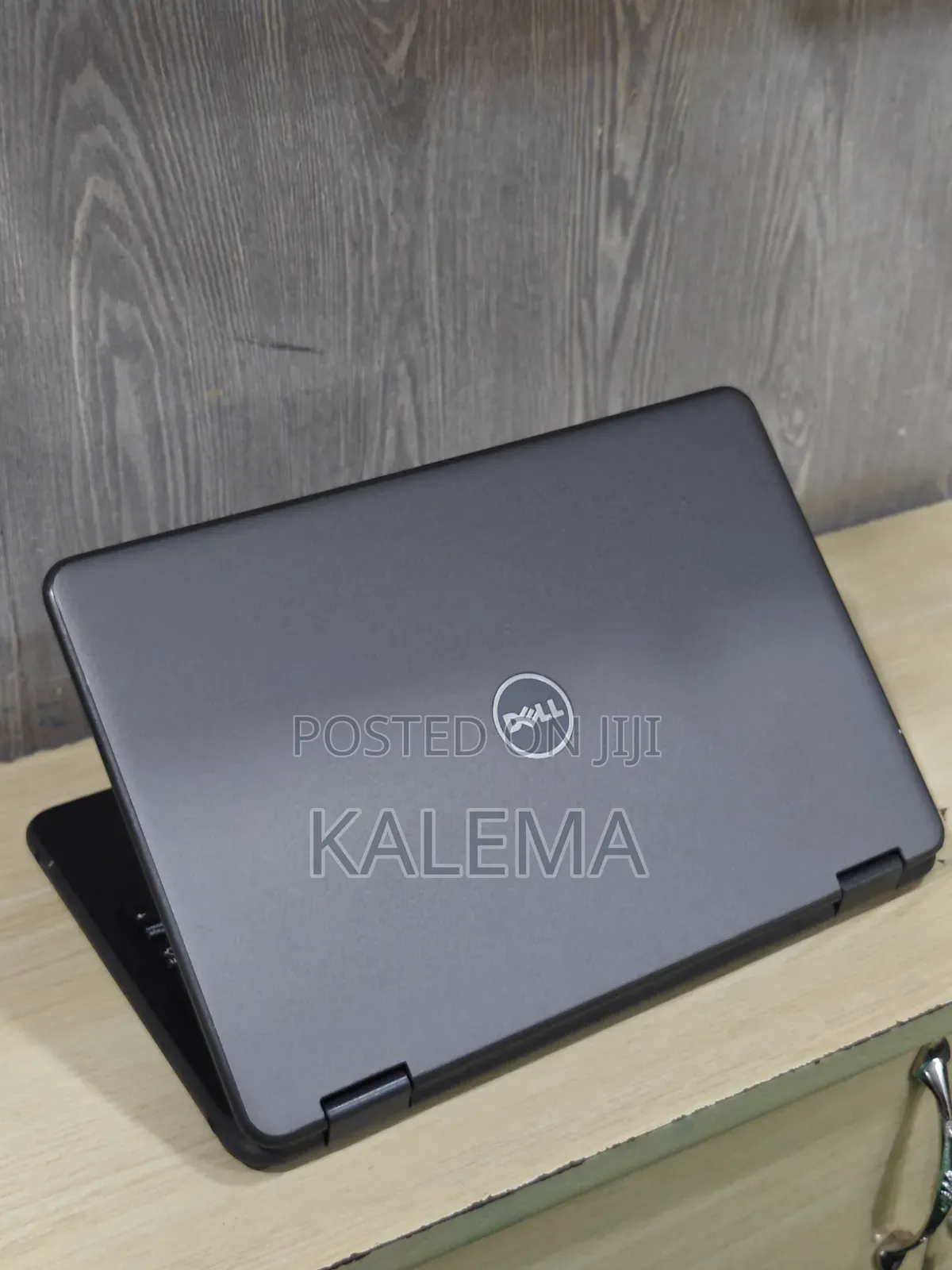 Laptop Dell Latitude 3189 4GB Intel Celeron SSD 128GB