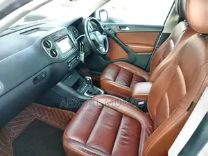 Volkswagen Tiguan S 2011 White