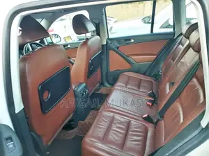 Volkswagen Tiguan S 2011 White