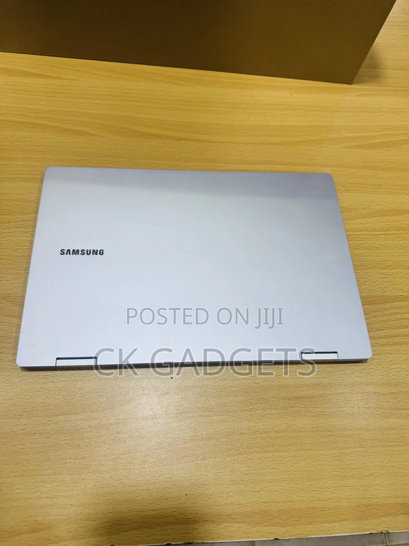 New Laptop Samsung Galaxy Book4 360 16GB Intel Core i7 SSD 512GB