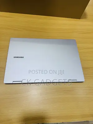 New Laptop Samsung Galaxy Book4 360 16GB Intel Core i7 SSD 512GB