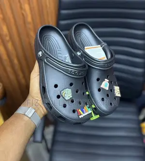 Black Crocs Classic Clogs With Jibbitz Charms