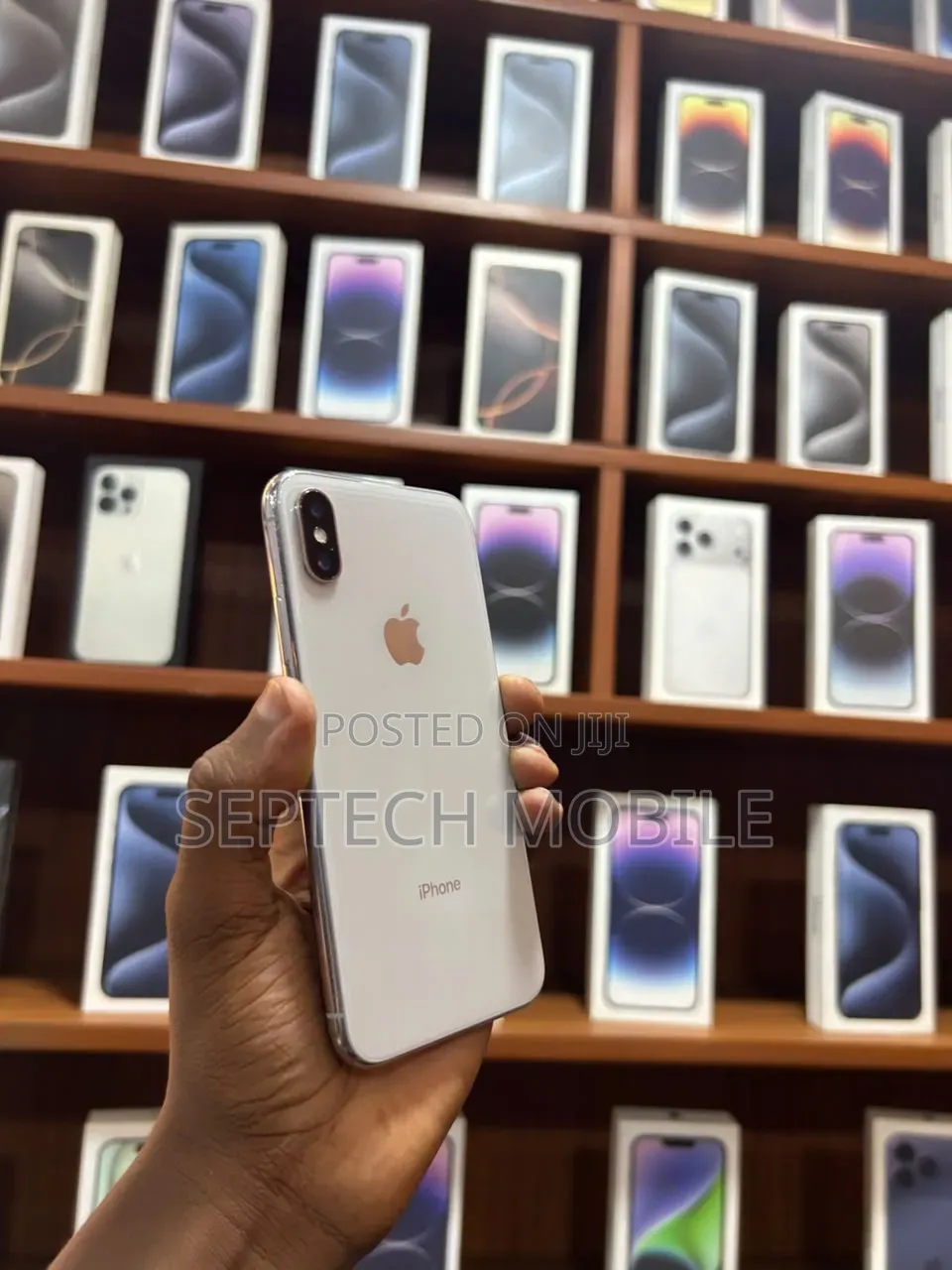 New Apple iPhone XS 64 GB White