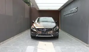 Volvo V60 2017 Brown