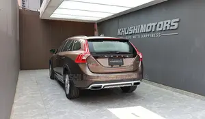 Volvo V60 2017 Brown