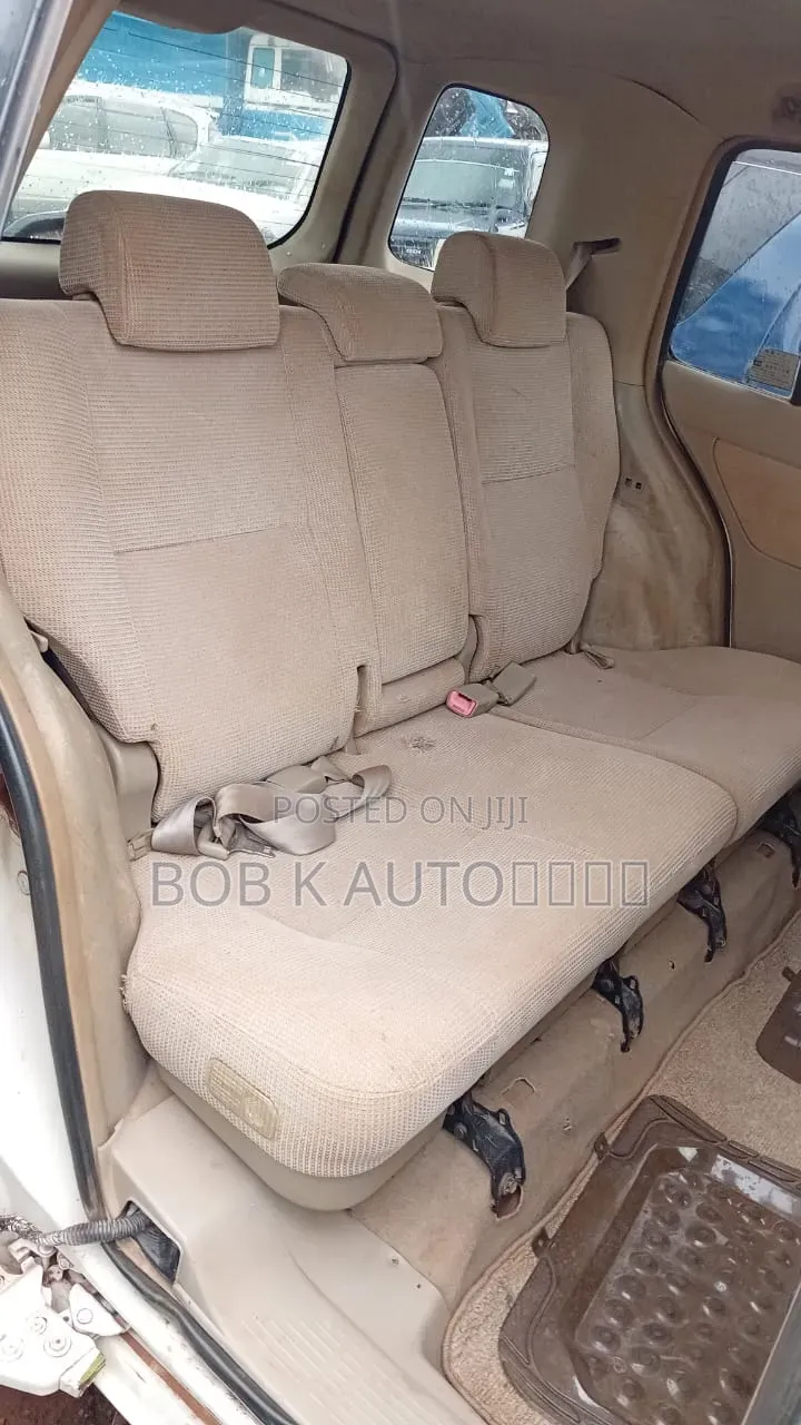Toyota Raum 2005 White