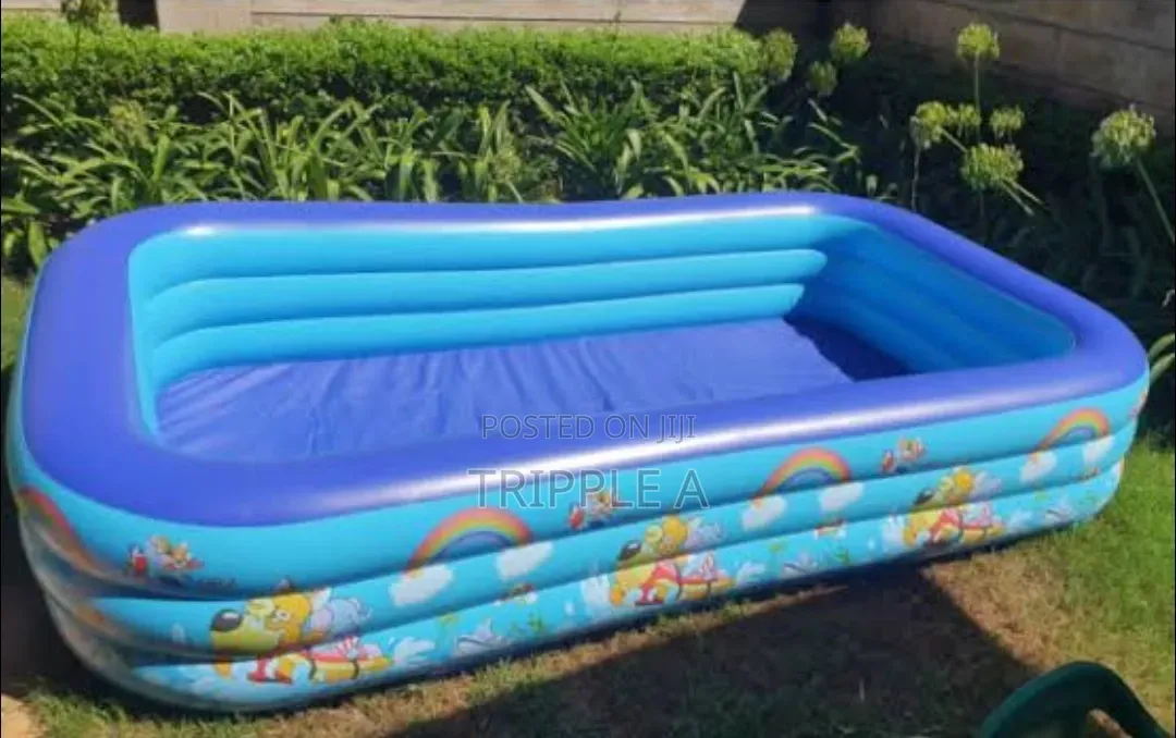 Summer Lounge Swimming Pool