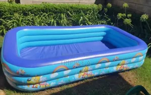 Summer Lounge Swimming Pool
