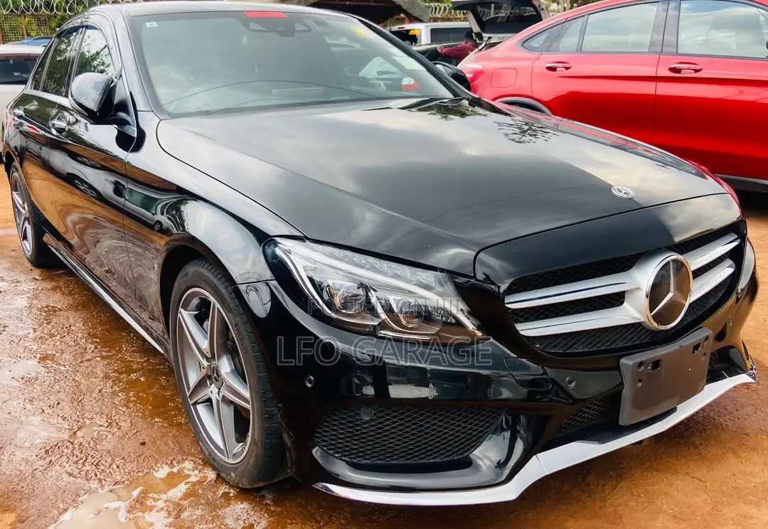 Mercedes-Benz C200 2017 Black