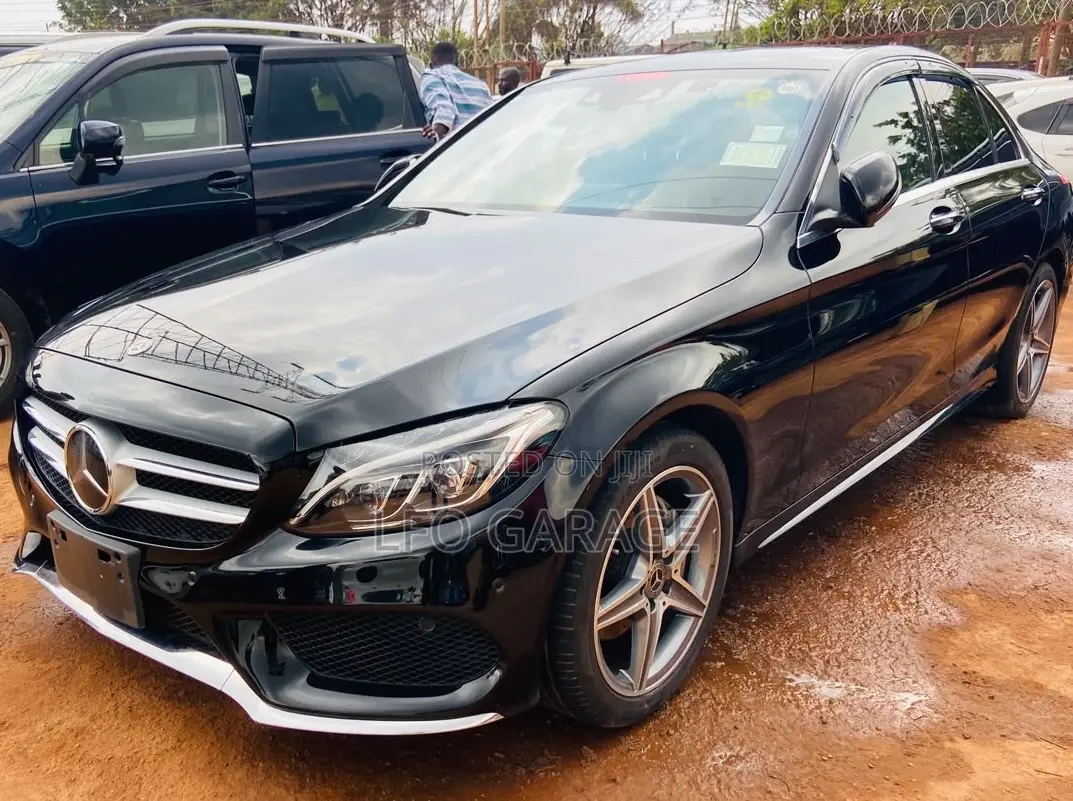 Mercedes-Benz C200 2017 Black