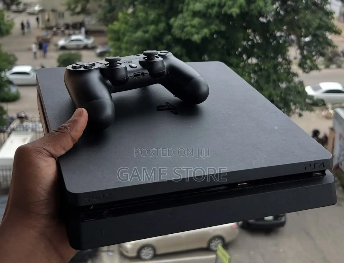 PS4 Slim Bundle, 12 Games, 2 Pads, UGX, Near Fido Dido