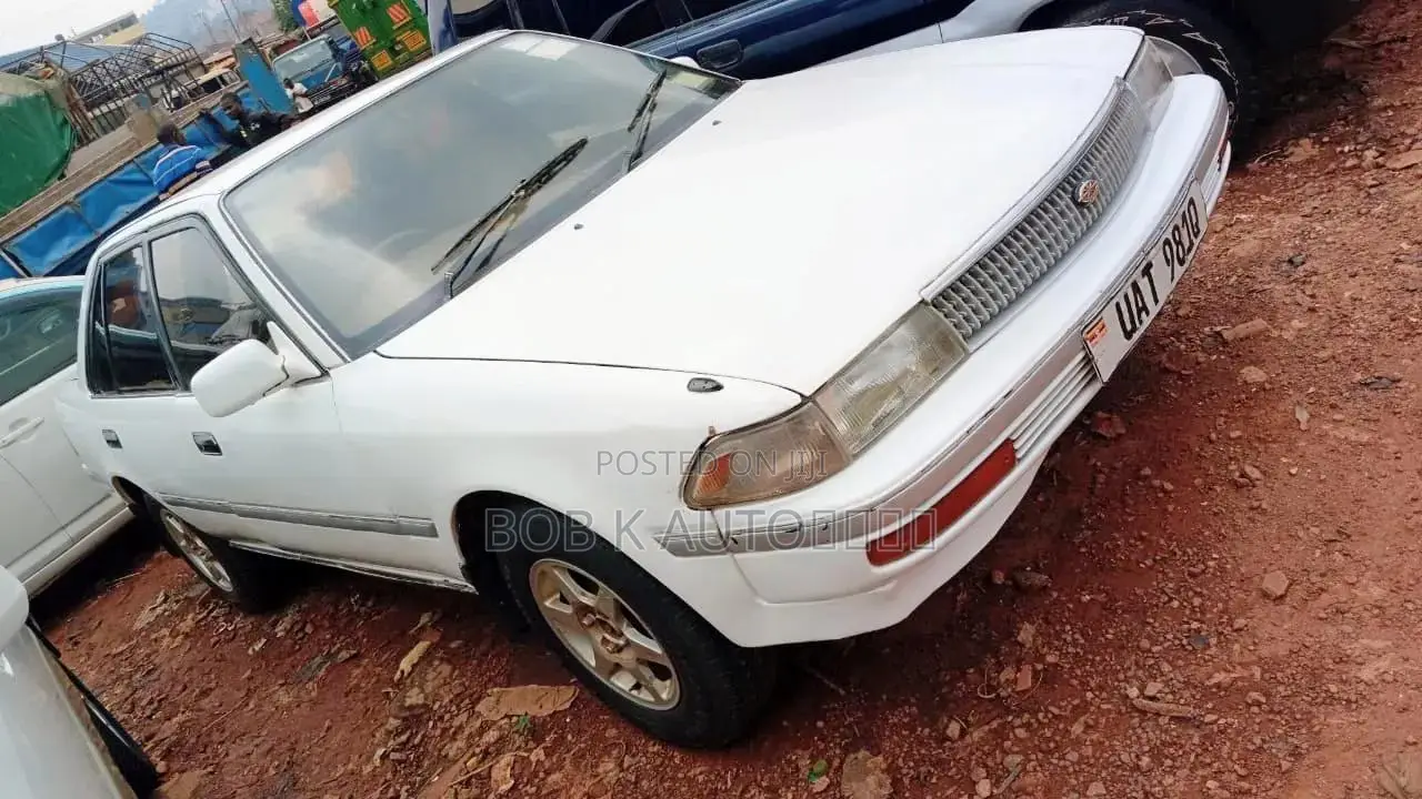 Toyota Corona 1992 White