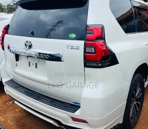 Toyota Land Cruiser Prado 2.8 2018 White