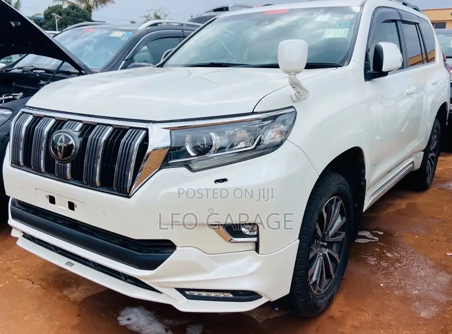 Toyota Land Cruiser Prado 2.8 2018 White