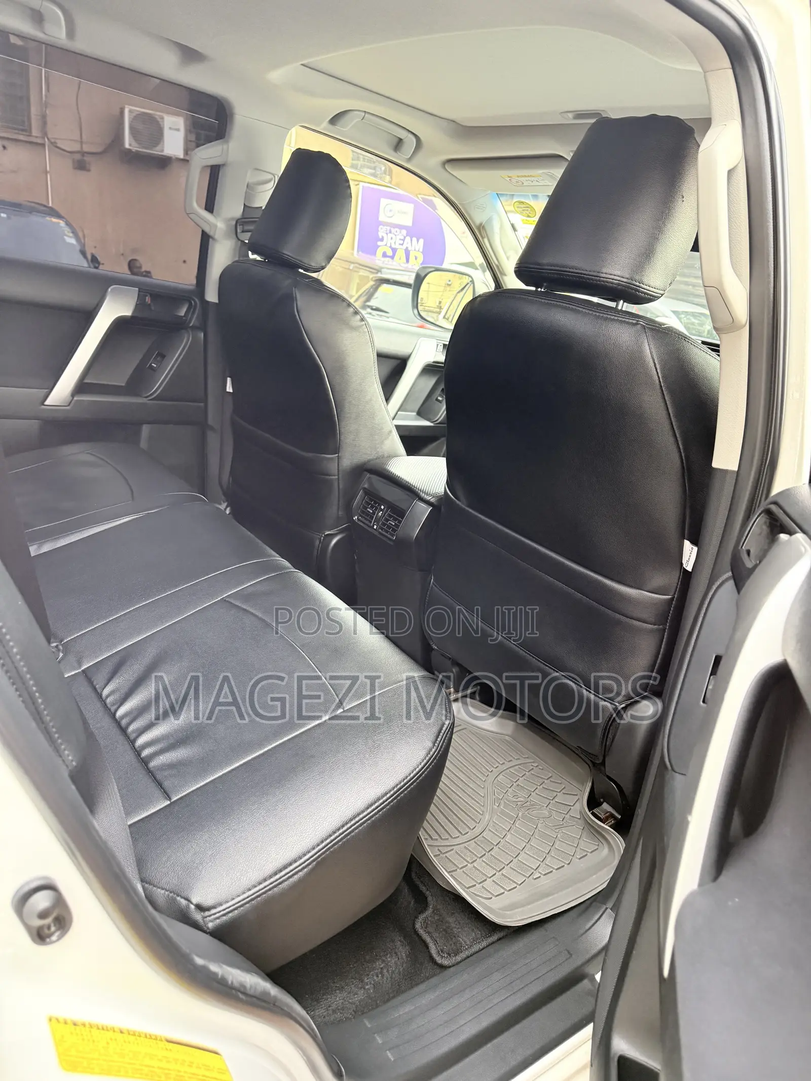 Toyota Land Cruiser Prado 2017 White