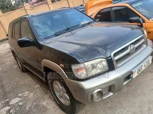 Nissan Terrano 2000 Black