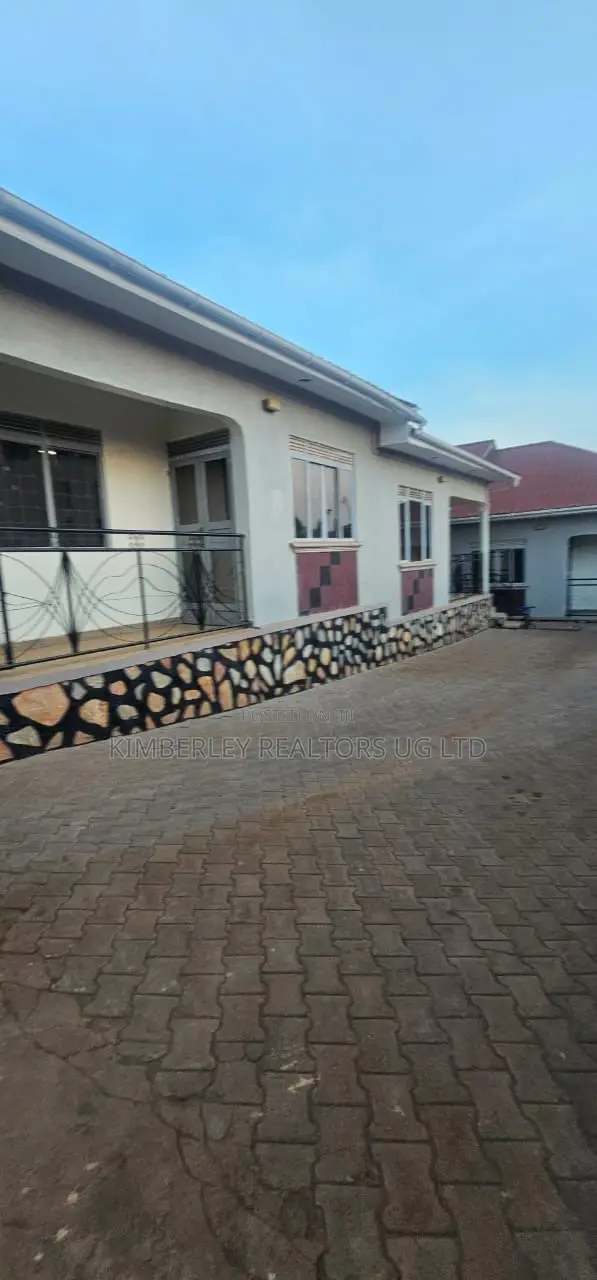2bdrm Duplex in Division A for sale