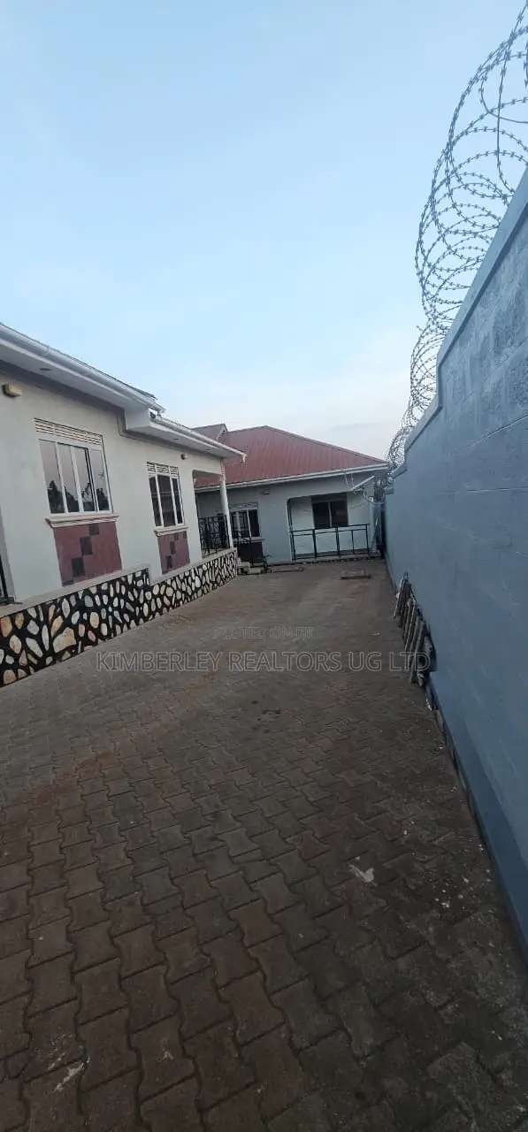 2bdrm Duplex in Division A for sale