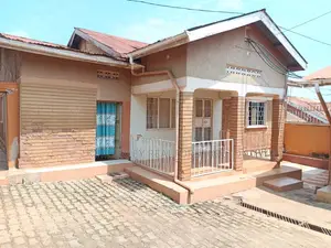 10bdrm Duplex in Mukono TC for sale