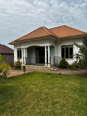 3bdrm House in Division A for sale