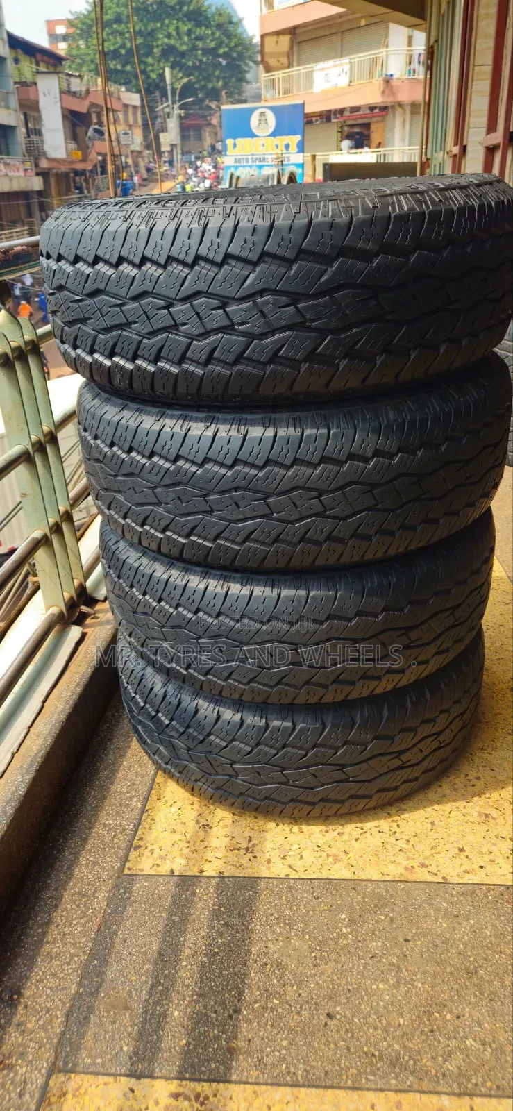 265 65 R17 Toyo Open Country 112H Japan Imported Tires 5years Warranty
