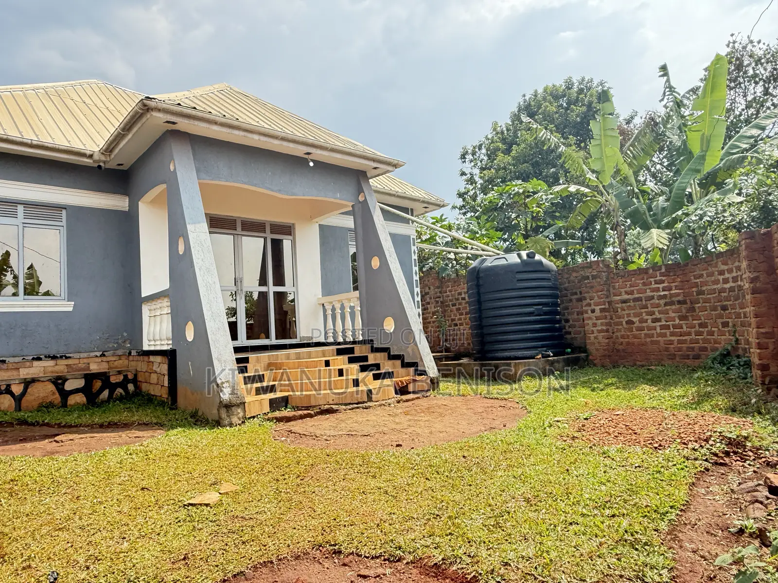 3bdrm Bungalow in Buloba, Central Division for sale