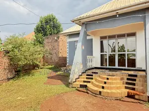 3bdrm Bungalow in Buloba, Central Division for sale