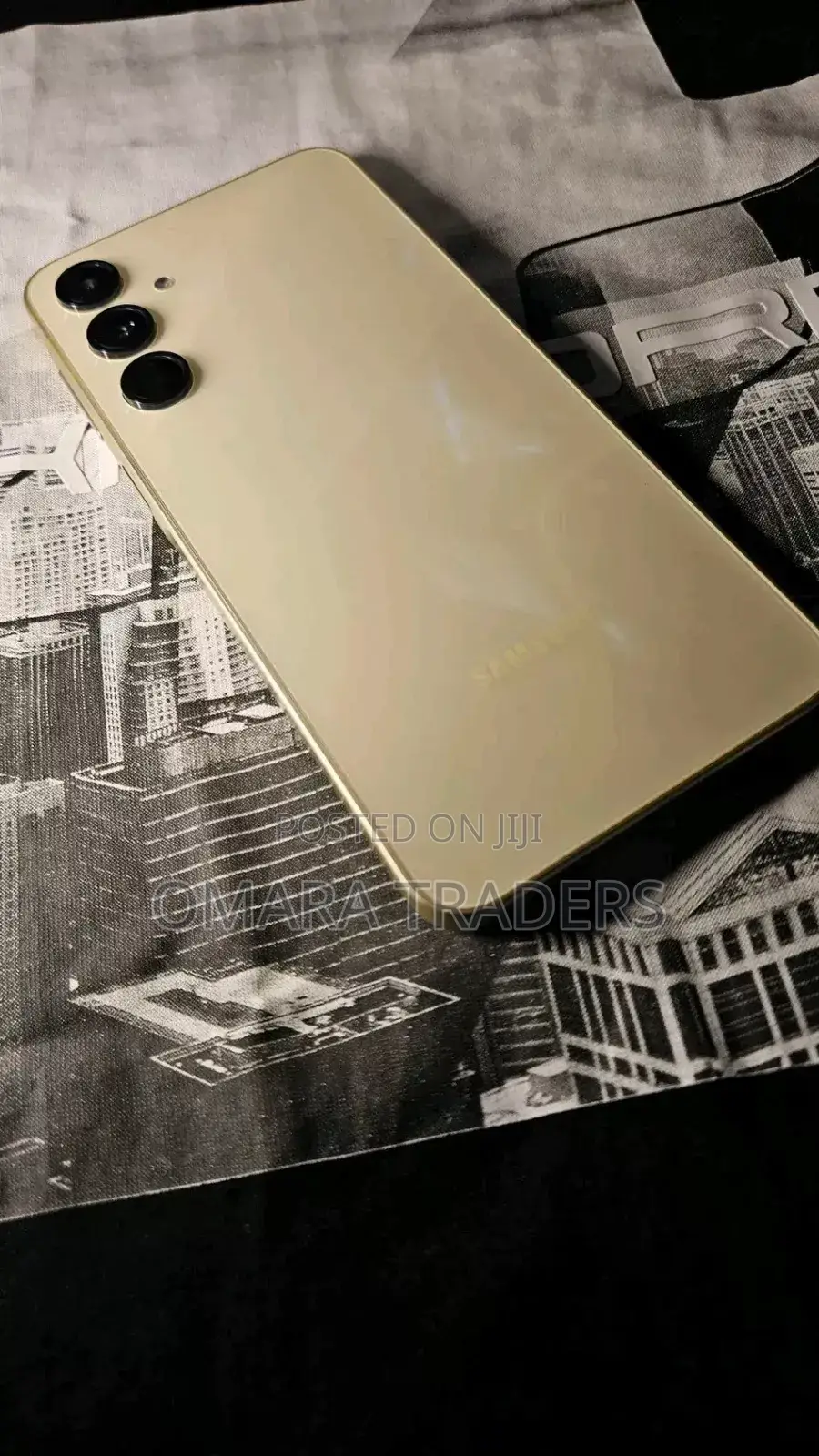 New Samsung Galaxy A16 5G 256 GB Gold