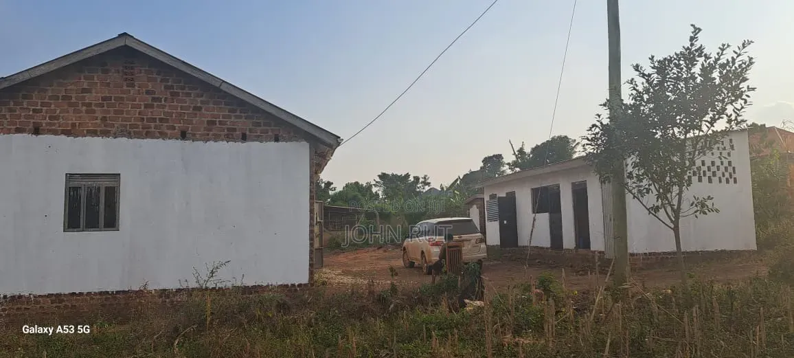 2bdrm House in Sema, Kakiri for sale