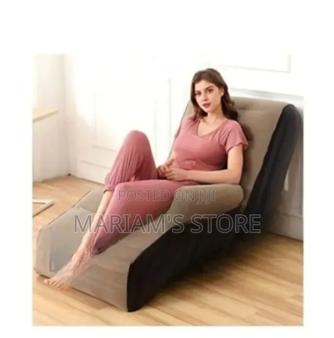 Black Flocked Inflatable Lazy Sofa With an S-Shaped Design