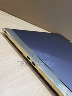 New Laptop HP Spectre 13 8GB Intel Core i5 SSD 256GB