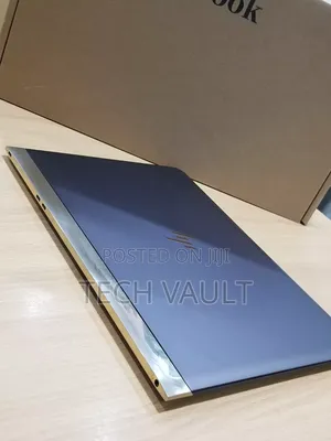 New Laptop HP Spectre 13 8GB Intel Core i5 SSD 256GB
