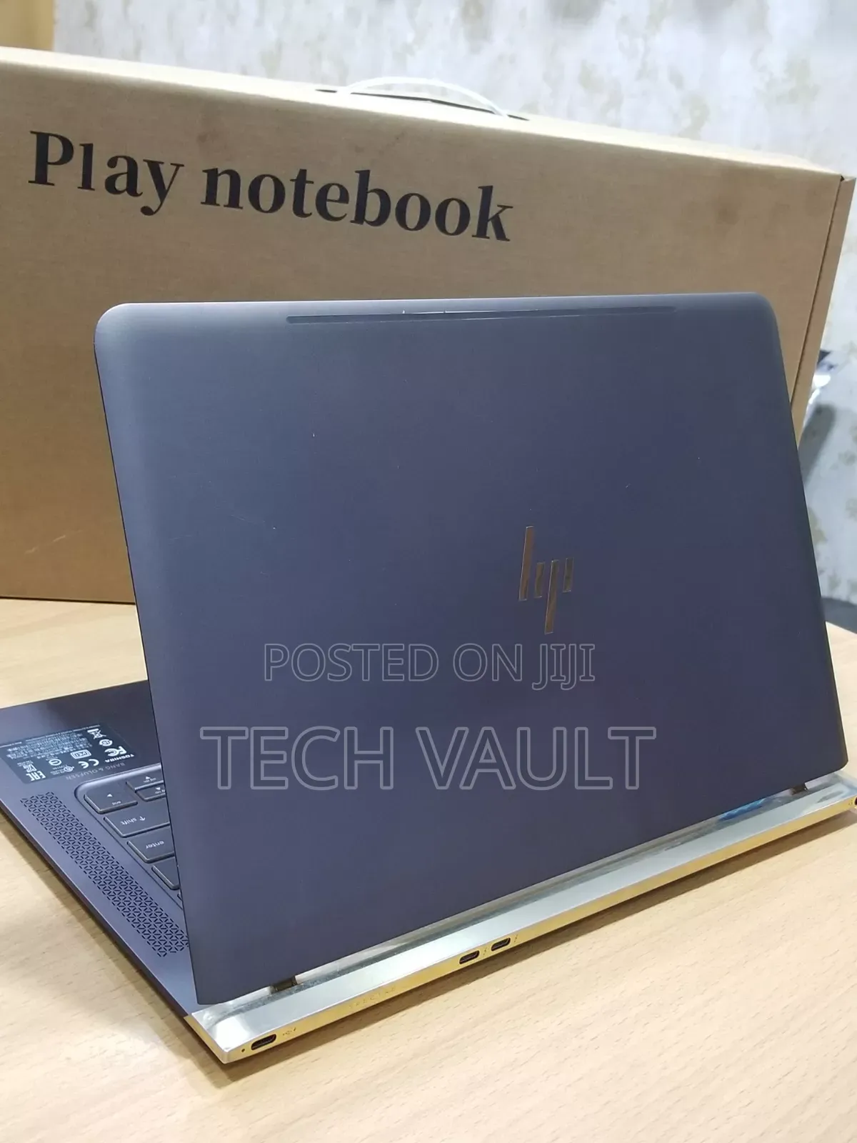 New Laptop HP Spectre 13 8GB Intel Core i5 SSD 256GB