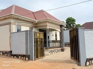 2bdrm House in Nansana Town, Central Division for sale