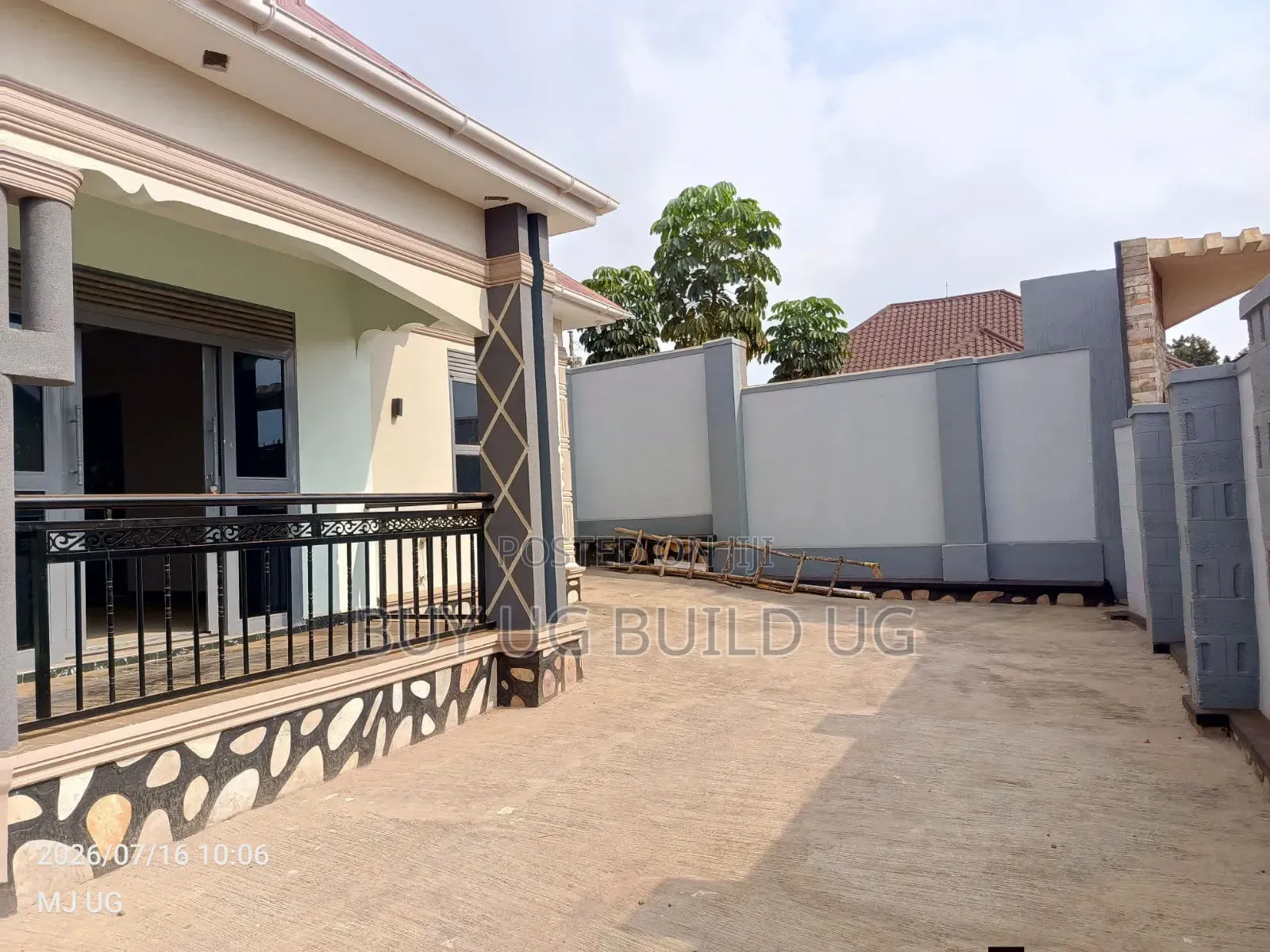 2bdrm House in Nansana Town, Central Division for sale