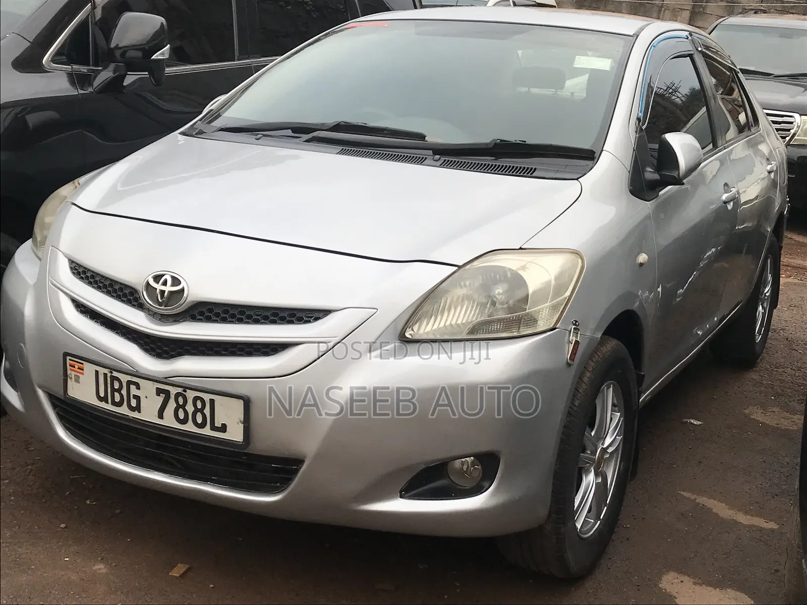 Toyota Belta 2005 Silver