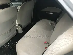 Toyota Belta 2005 Silver