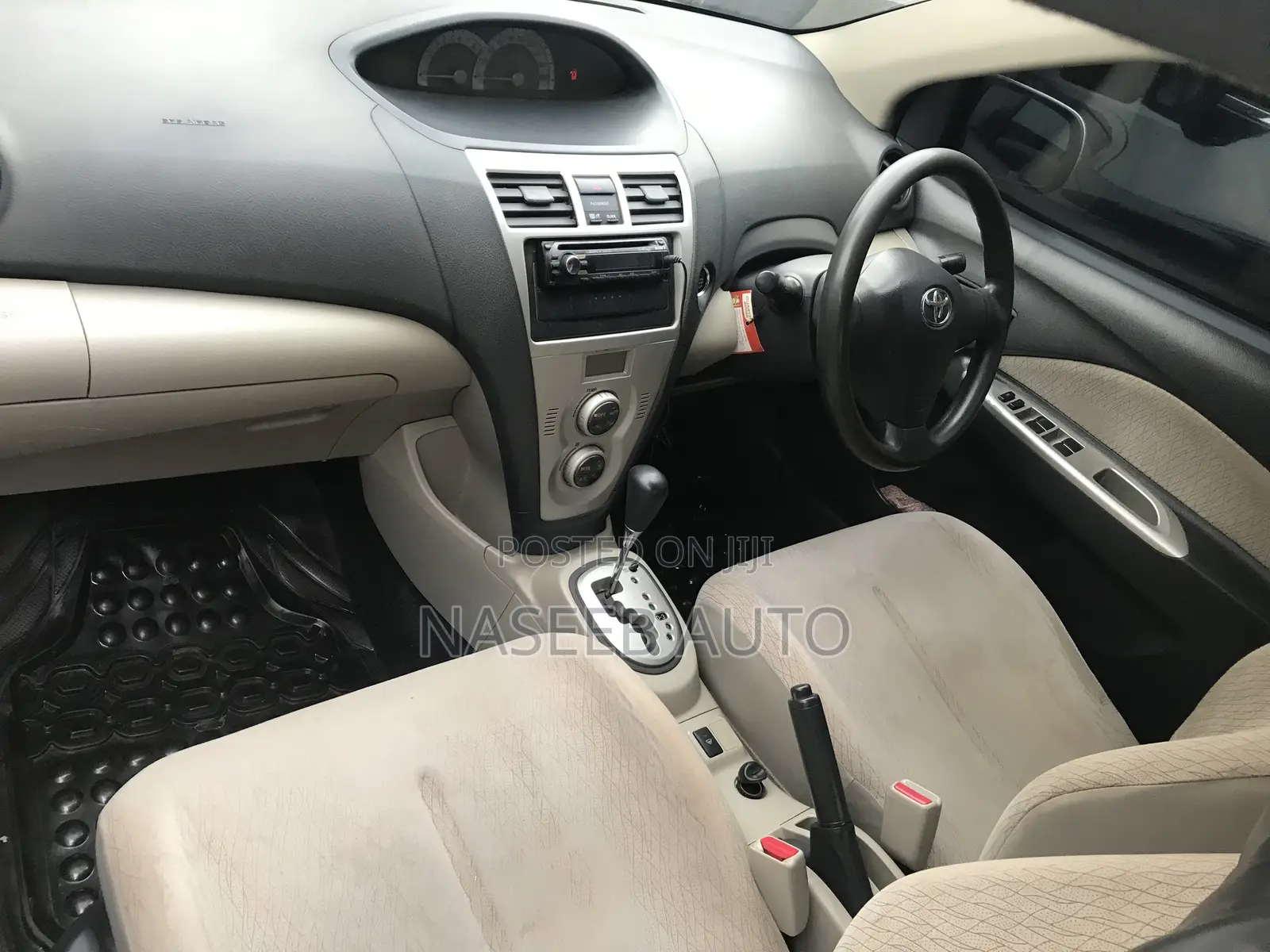 Toyota Belta 2005 Silver