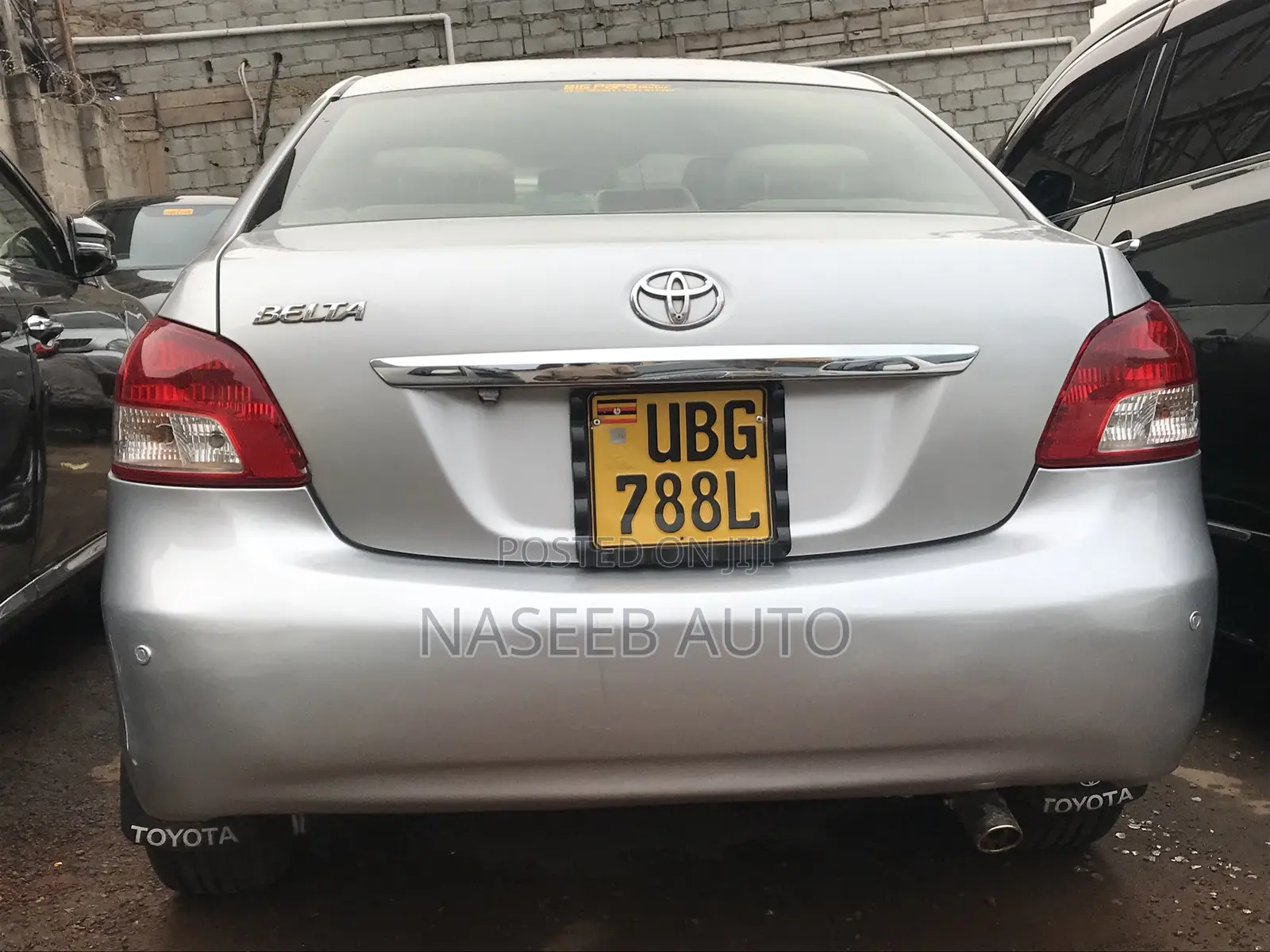 Toyota Belta 2005 Silver