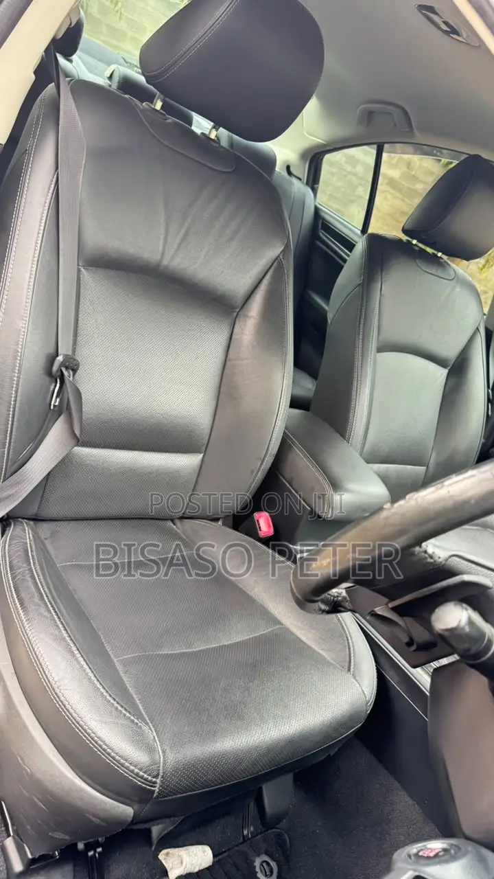 Subaru Legacy 2.5i Premium AWD 2017 White