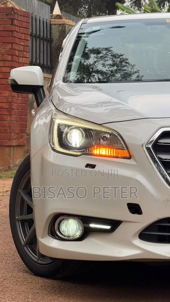 Subaru Legacy 2.5i Premium AWD 2017 White